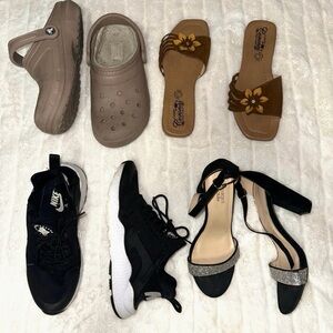 Bundle of shoes Nike/crocs/etc